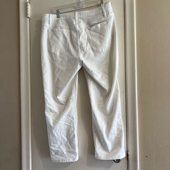 Vera Wang white cropped skinny jeans - Picture 2 of 2